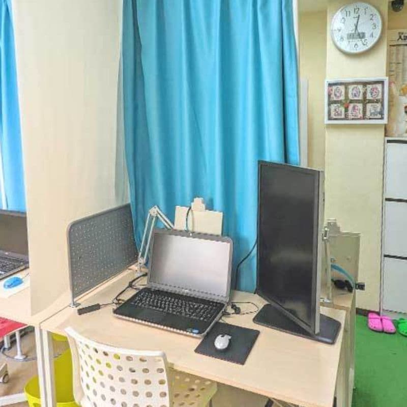兵庫県川西能勢口パソコン教室内の設備・学習環境